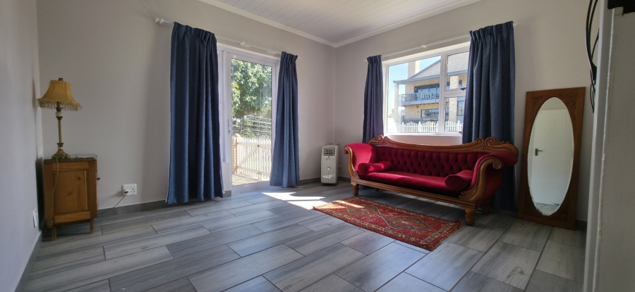 3 Bedroom Property for Sale in Boggomsbaai Western Cape